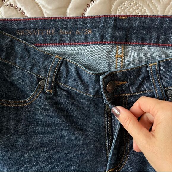 Talbots Signature Boot Cut Dark Wash Jeans Size 6/28 - Picture 8 of 10